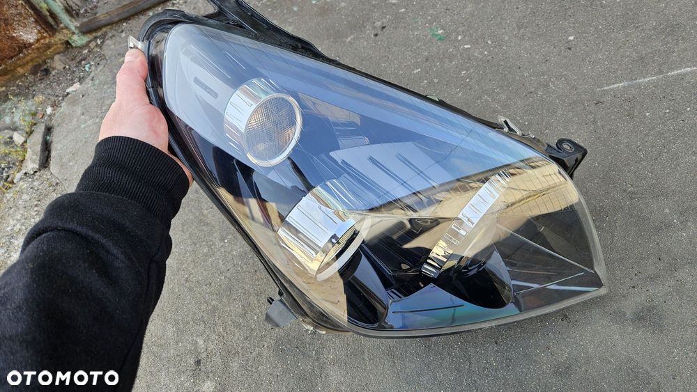 Lampa prawa reflektor prawy bixenon xenon skrętny opel astra h igła - 3