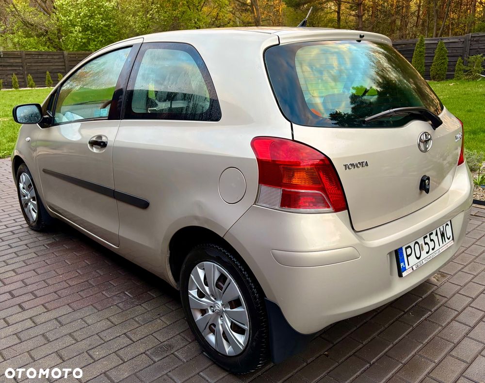 Toyota Yaris 1.33 Luna - 5