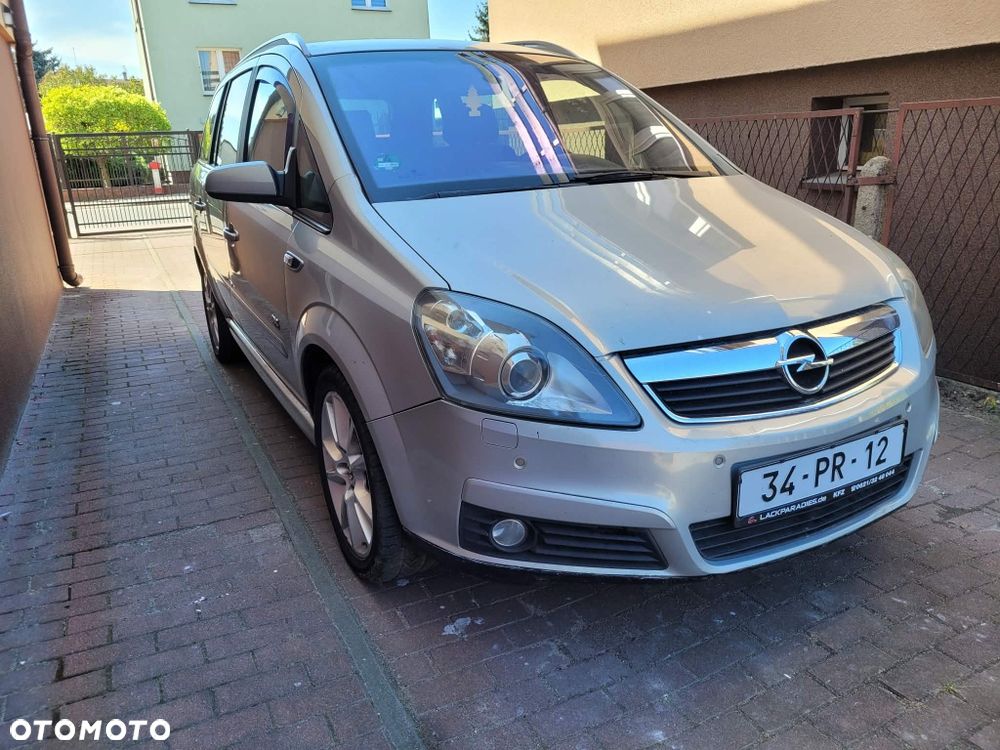 Opel Zafira - 3