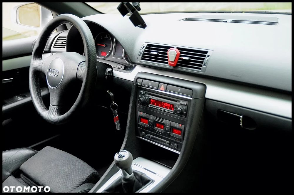 Audi A4 Avant - 6