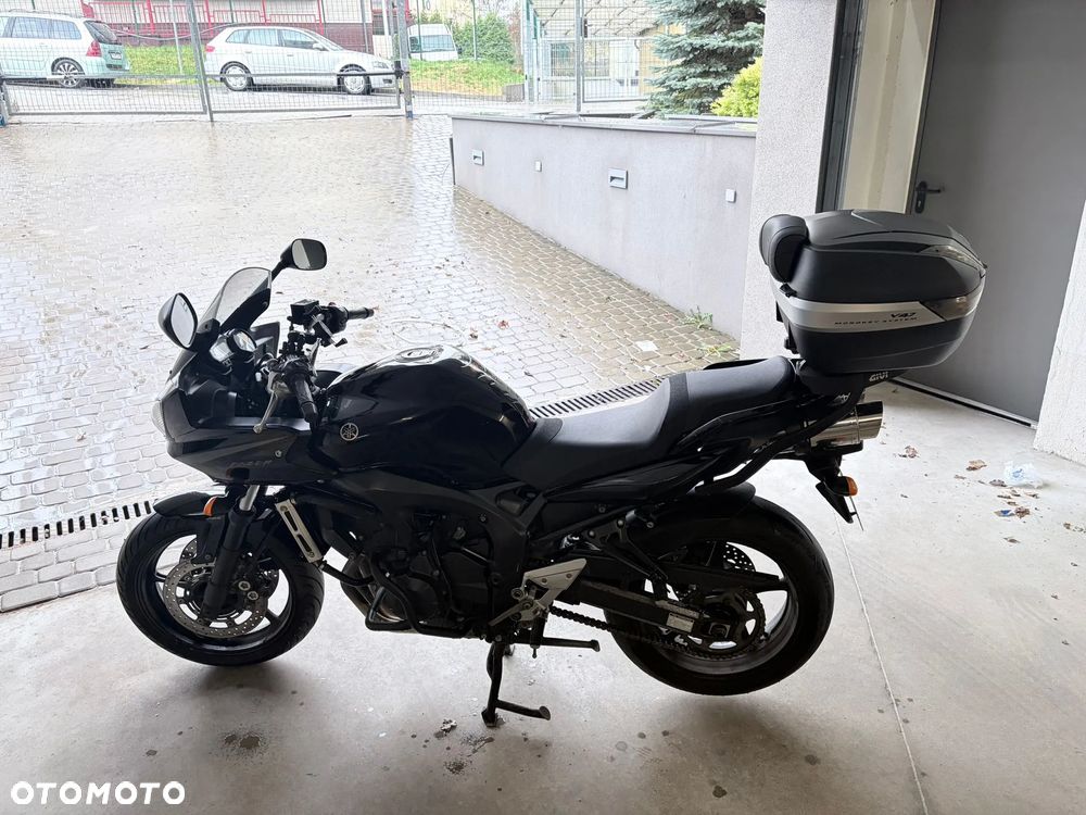 Yamaha FZ6 - 8