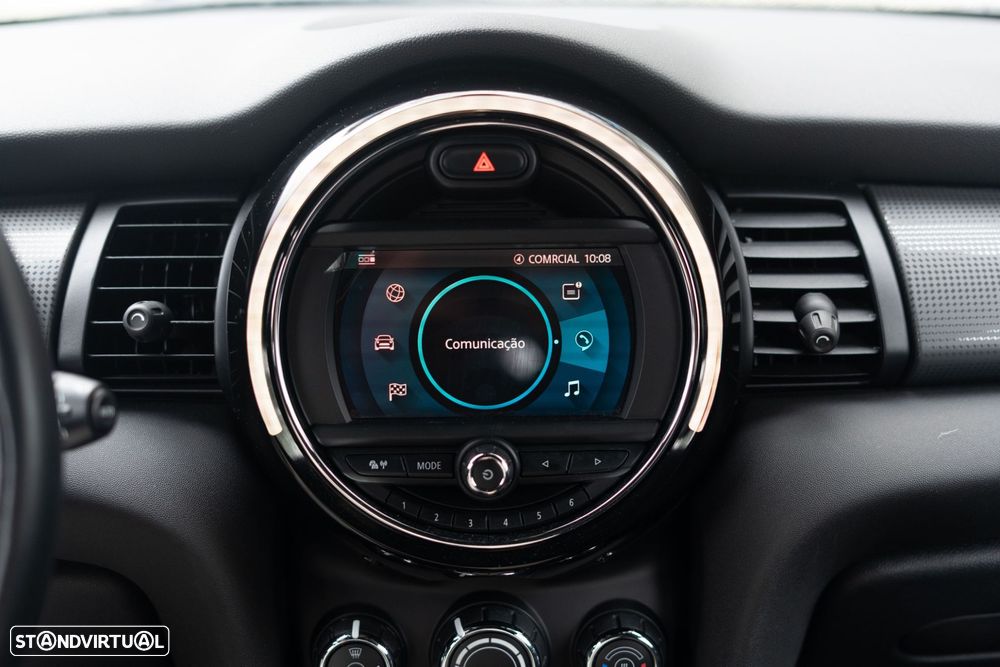 MINI 5 Portas Cooper Premium JCW Auto - 32