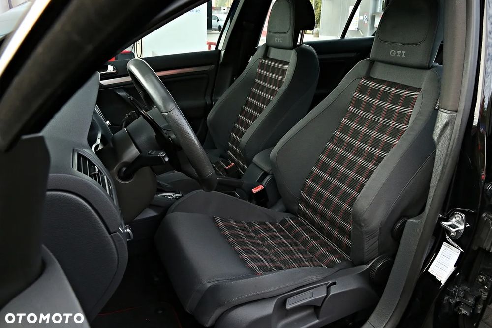 Volkswagen Golf 2.0 TSI GTI DSG - 20