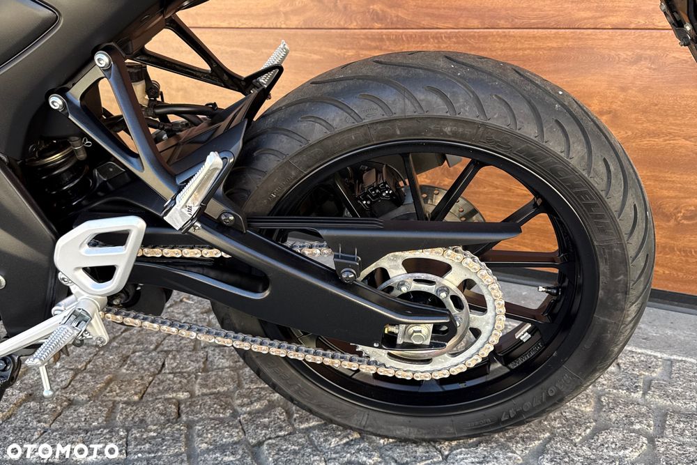 Yamaha MT - 20