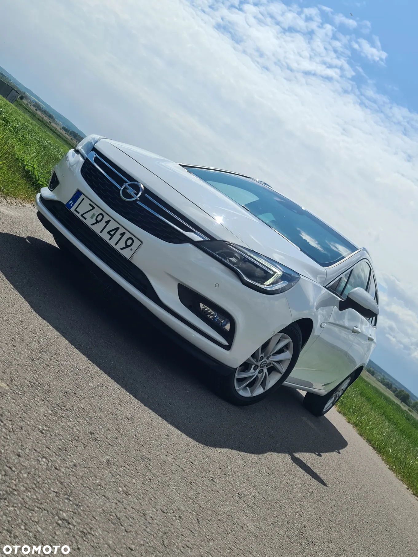 Opel Astra 1.4 Turbo Start/Stop Sports Tourer Dynamic - 2