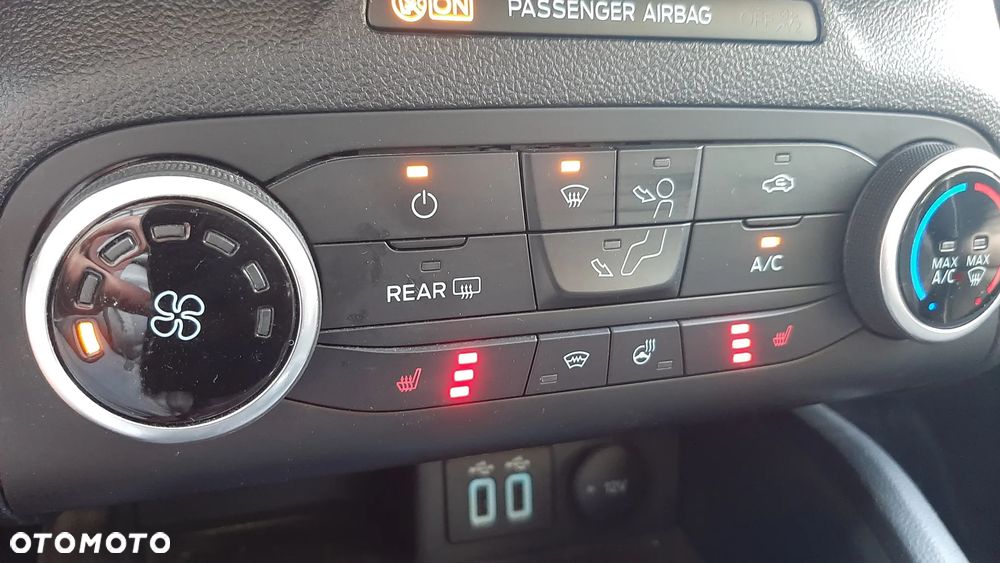 Ford Focus - 19