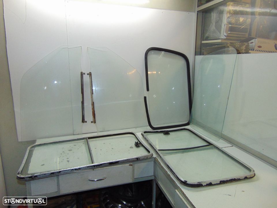 bedford rascal vidros - 1