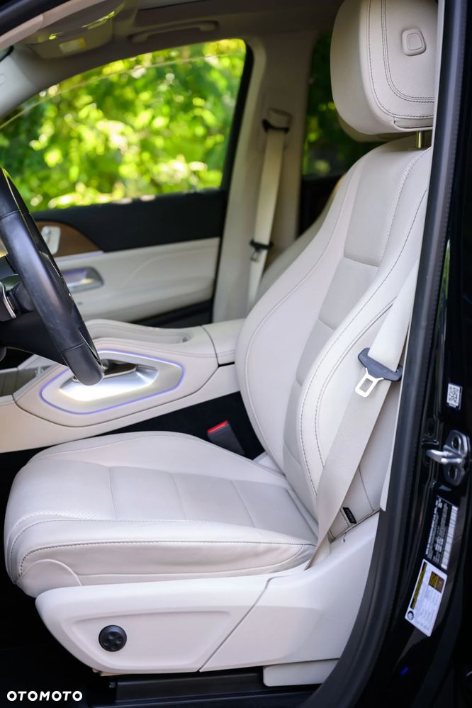 Mercedes-Benz GLE - 33