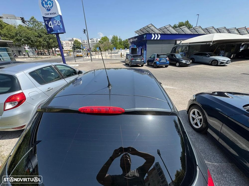 Peugeot 208 1.2 VTi Active - 3