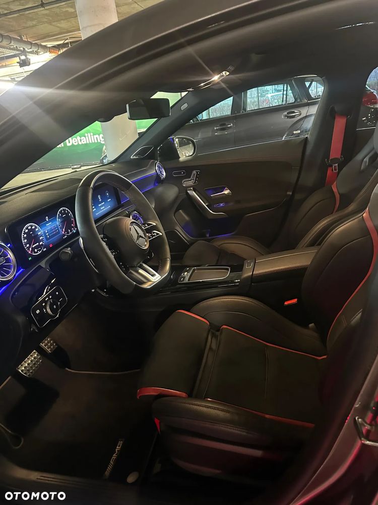 Mercedes-Benz CLA - 5