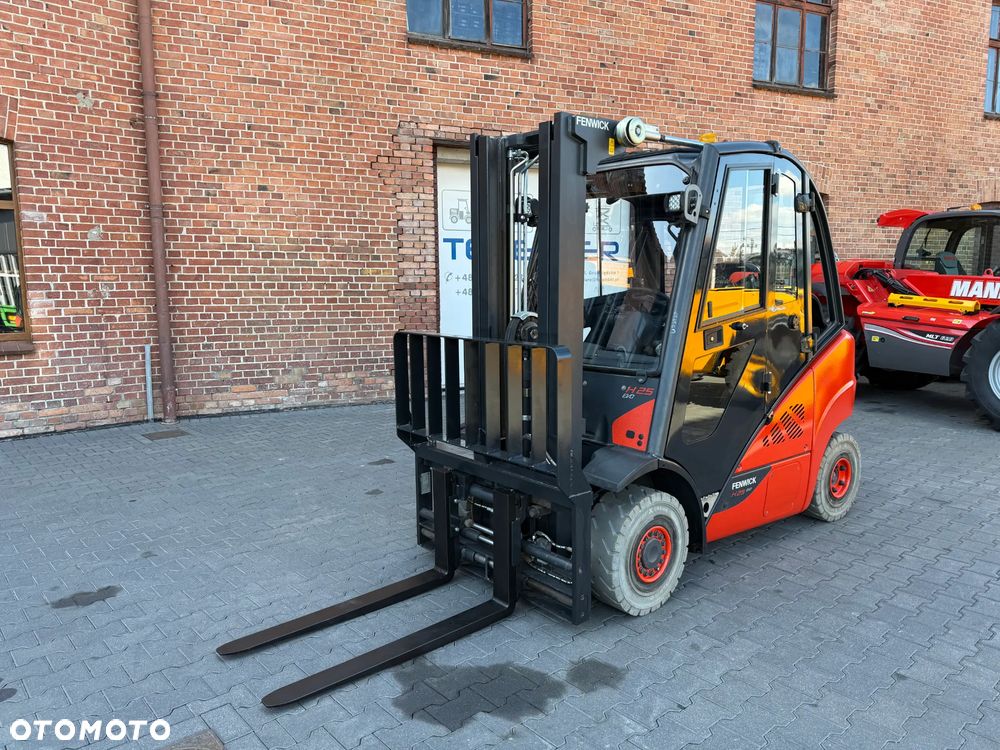 Linde H25T-02 - 1
