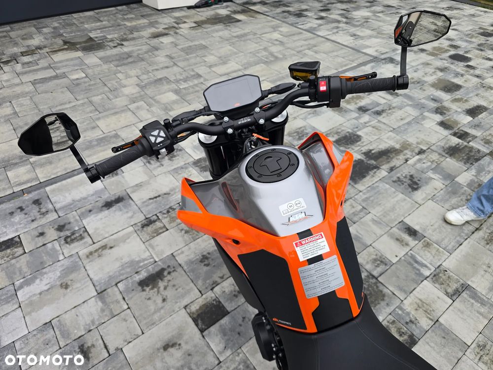 KTM Duke 790 - 29