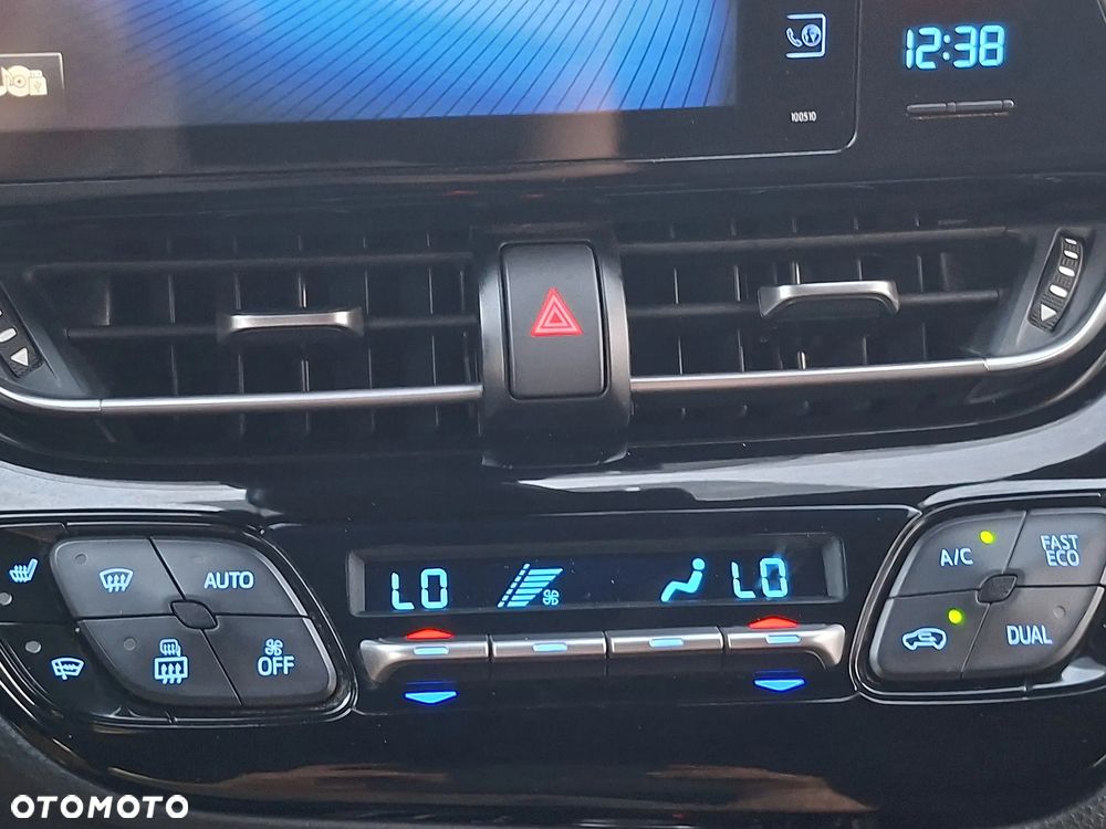 Toyota C-HR - 11