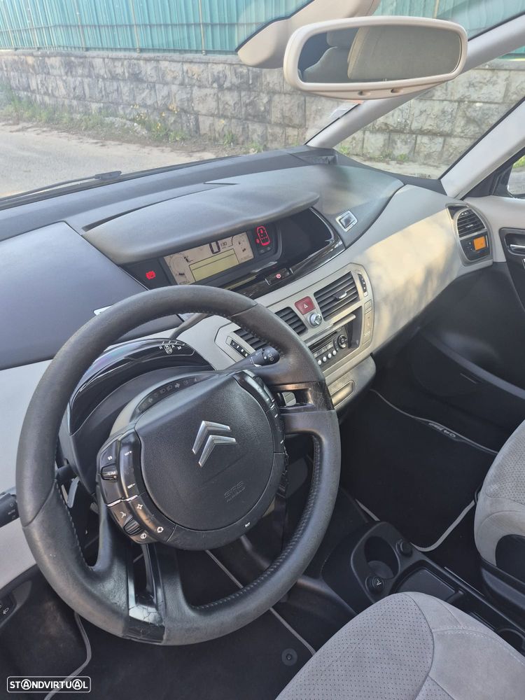 Citroën C4 Picasso - 8