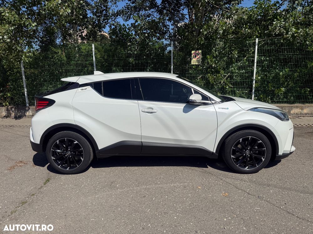 TOYOTA C-HR 2022 — imagine 3