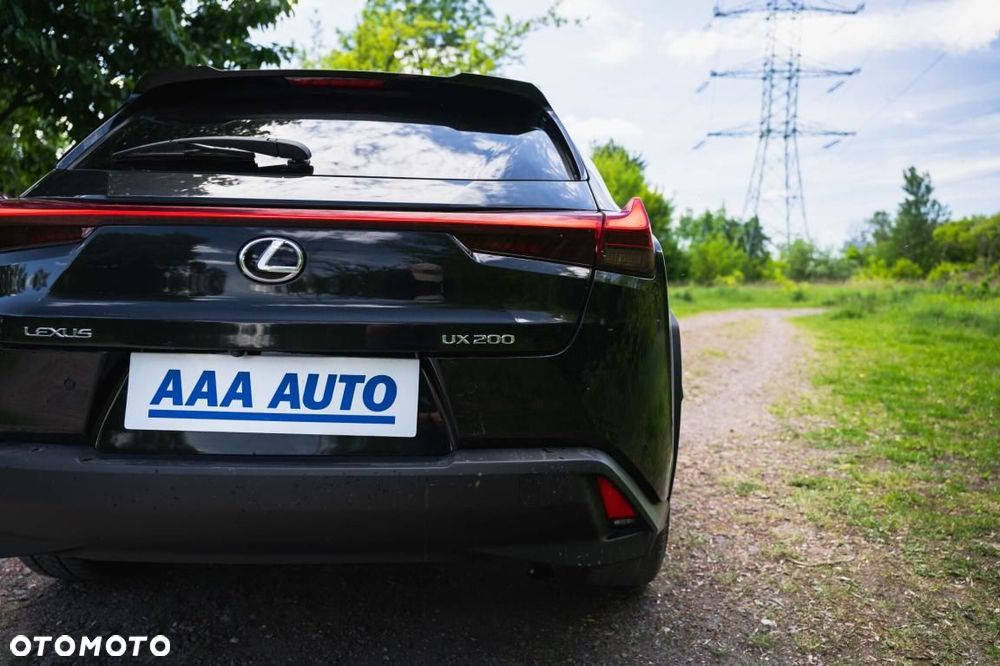 Lexus UX - 14