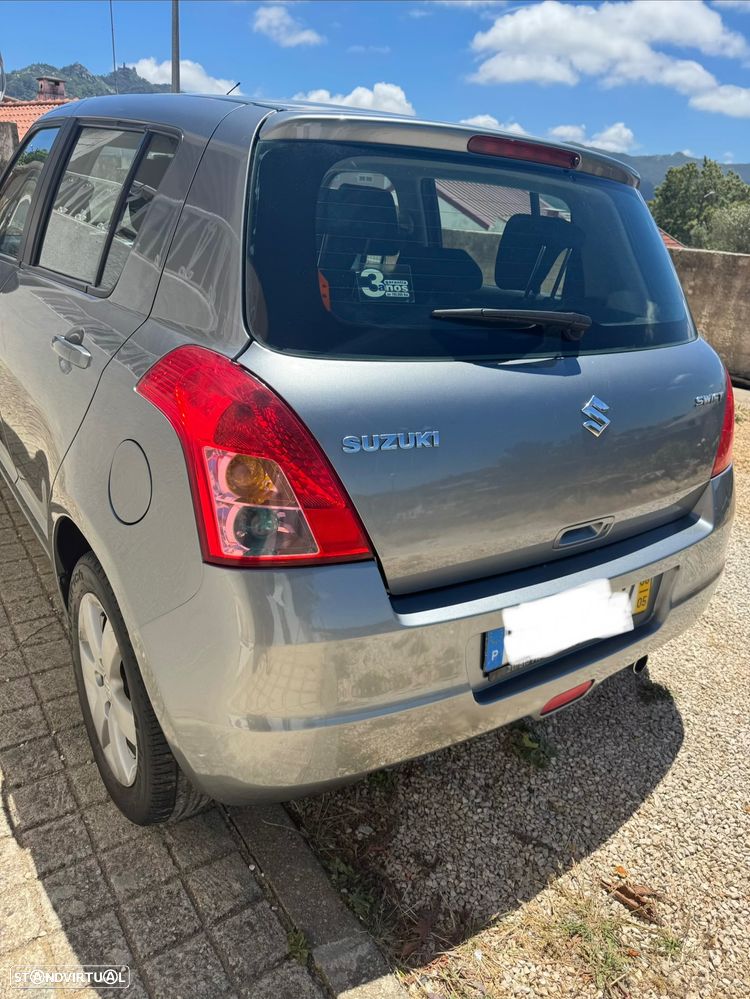 Suzuki Swift - 2