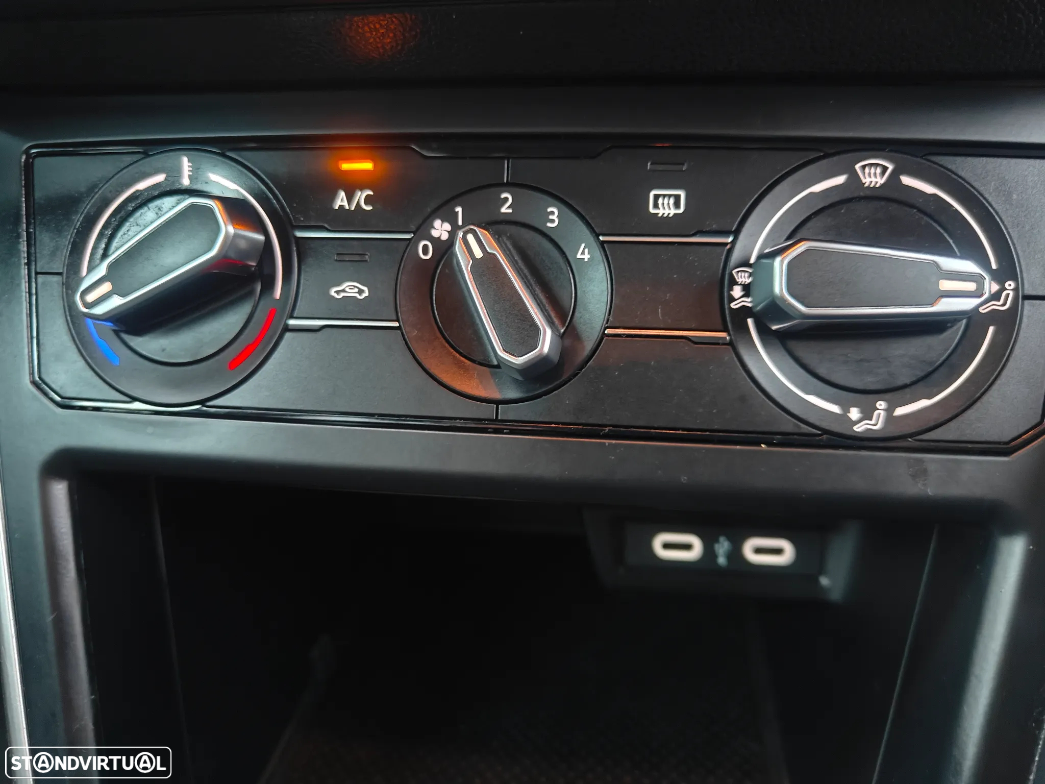 VW Polo 1.0 TSI Urban - 14