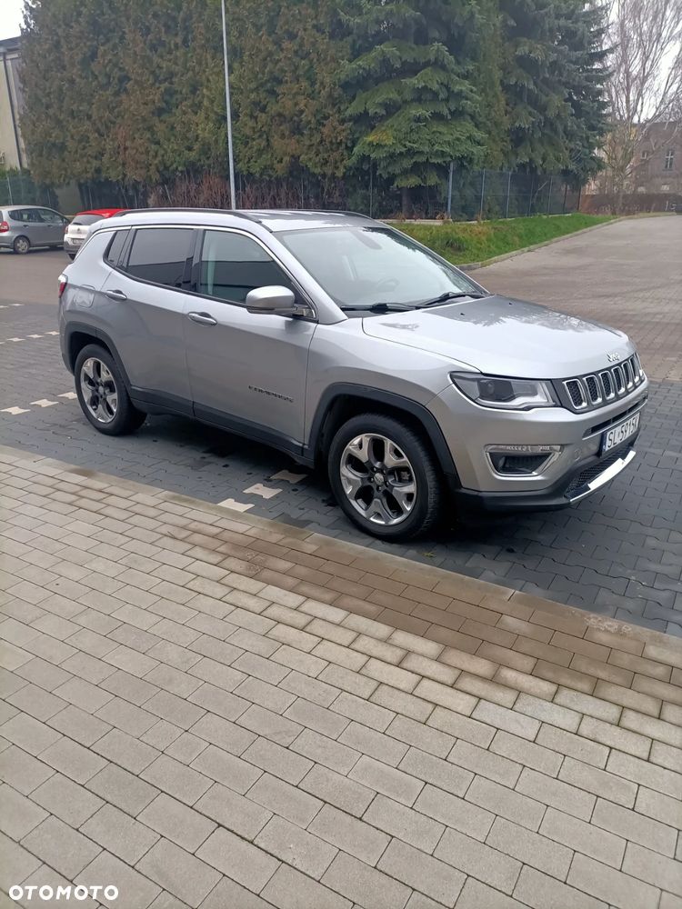 Jeep Compass - 4