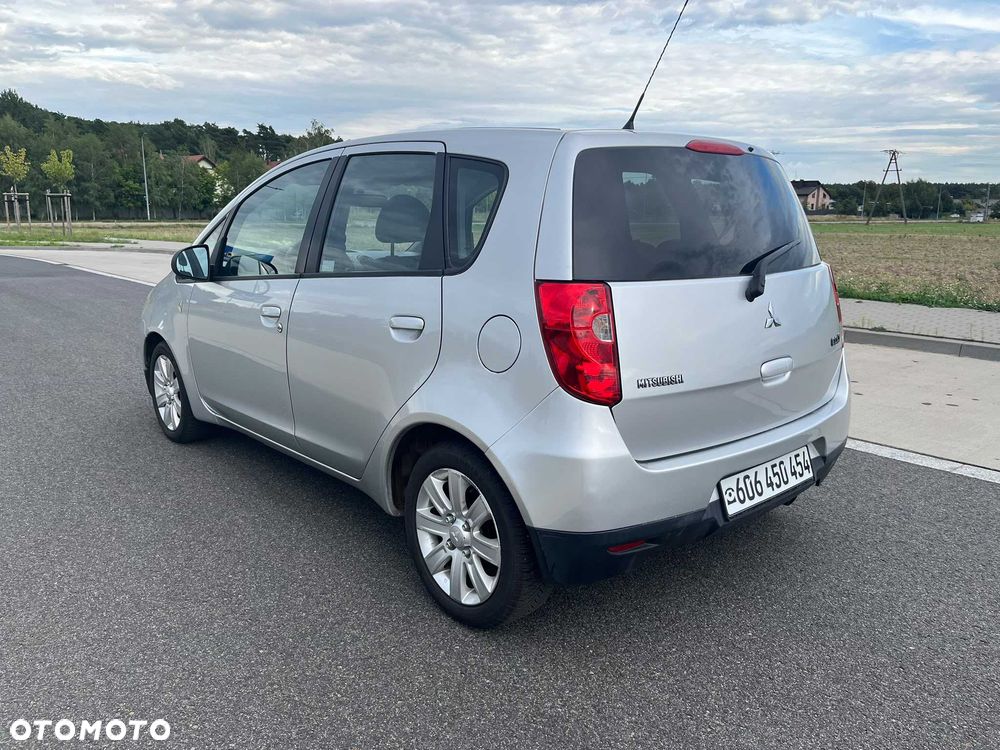 Mitsubishi Colt - 4