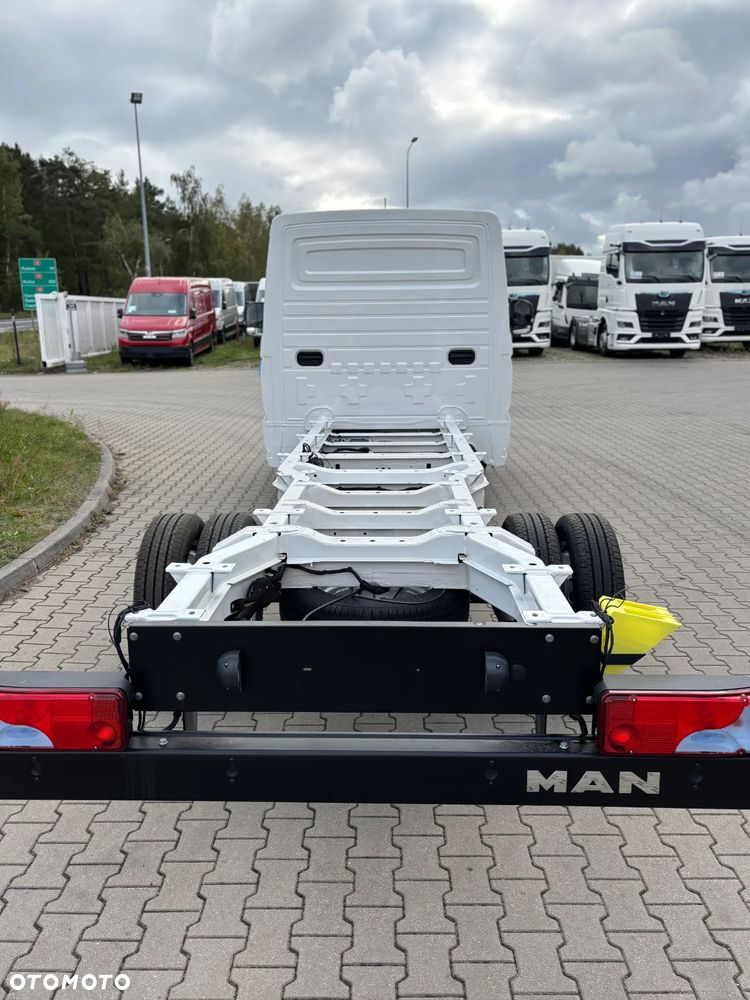 MAN TGE 5.160 4X2 SB - 4