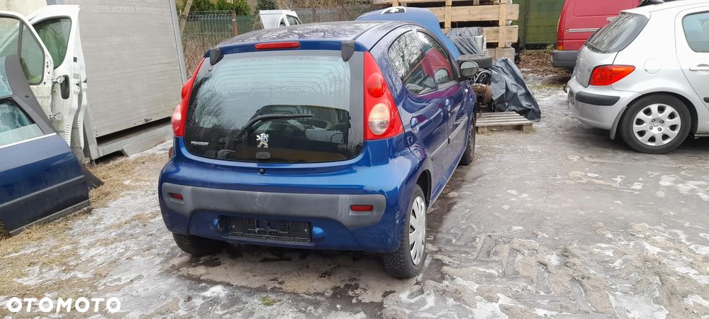 PEUGEOT 107 maska - 3