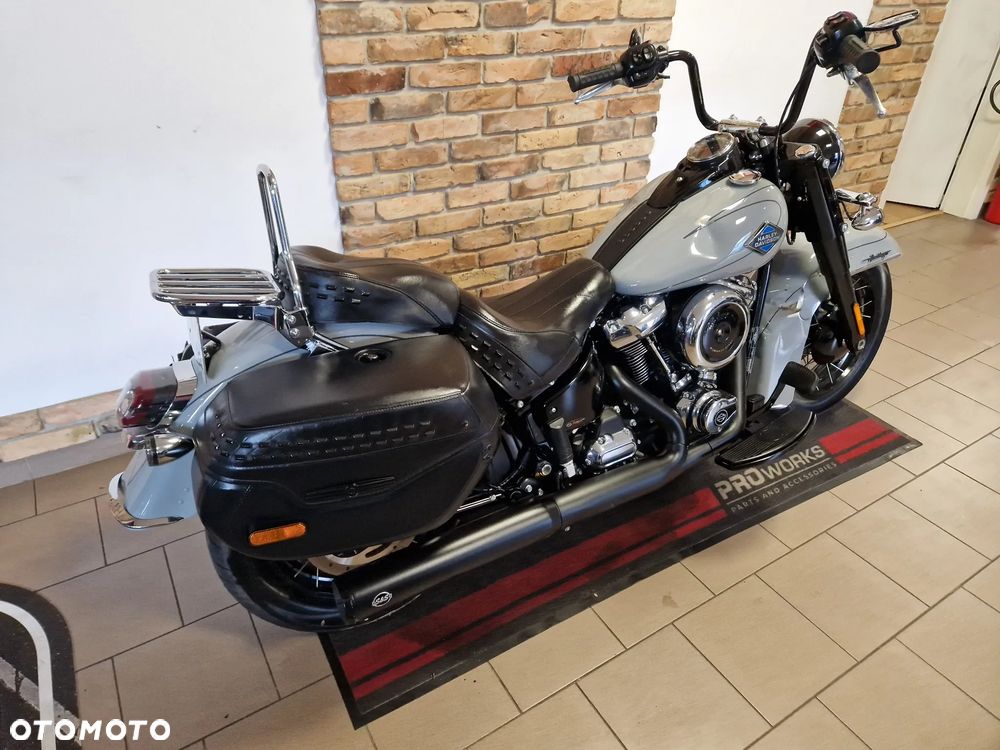 Harley-Davidson Softail Heritage Classic - 22