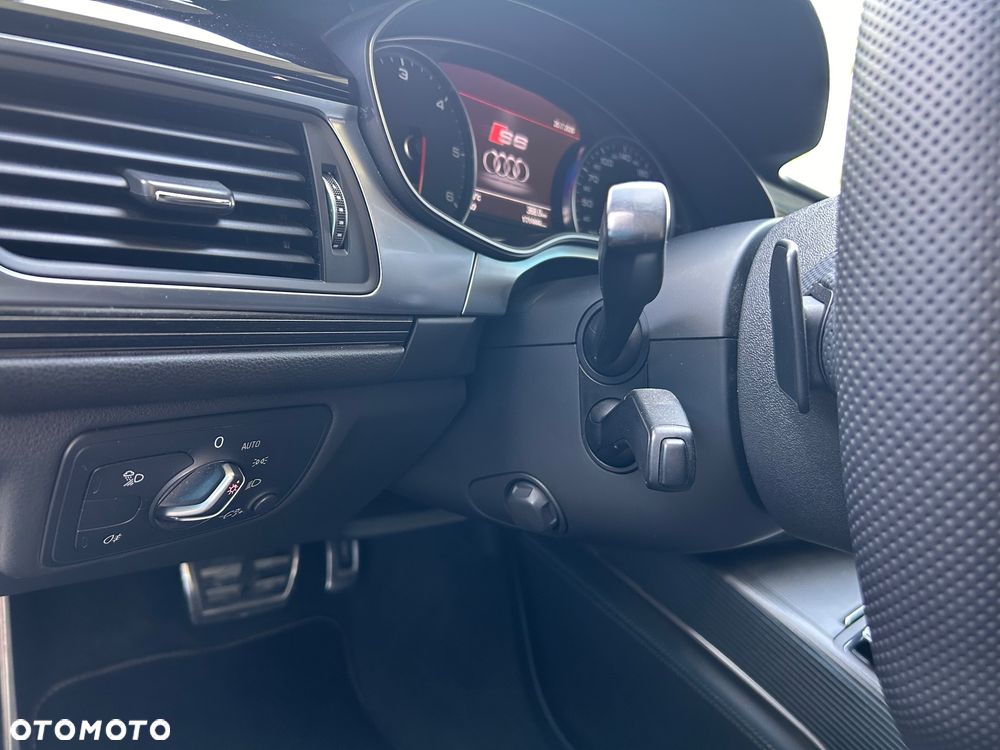 Audi A6 Avant 2.0 TDI ultra S tronic - 29