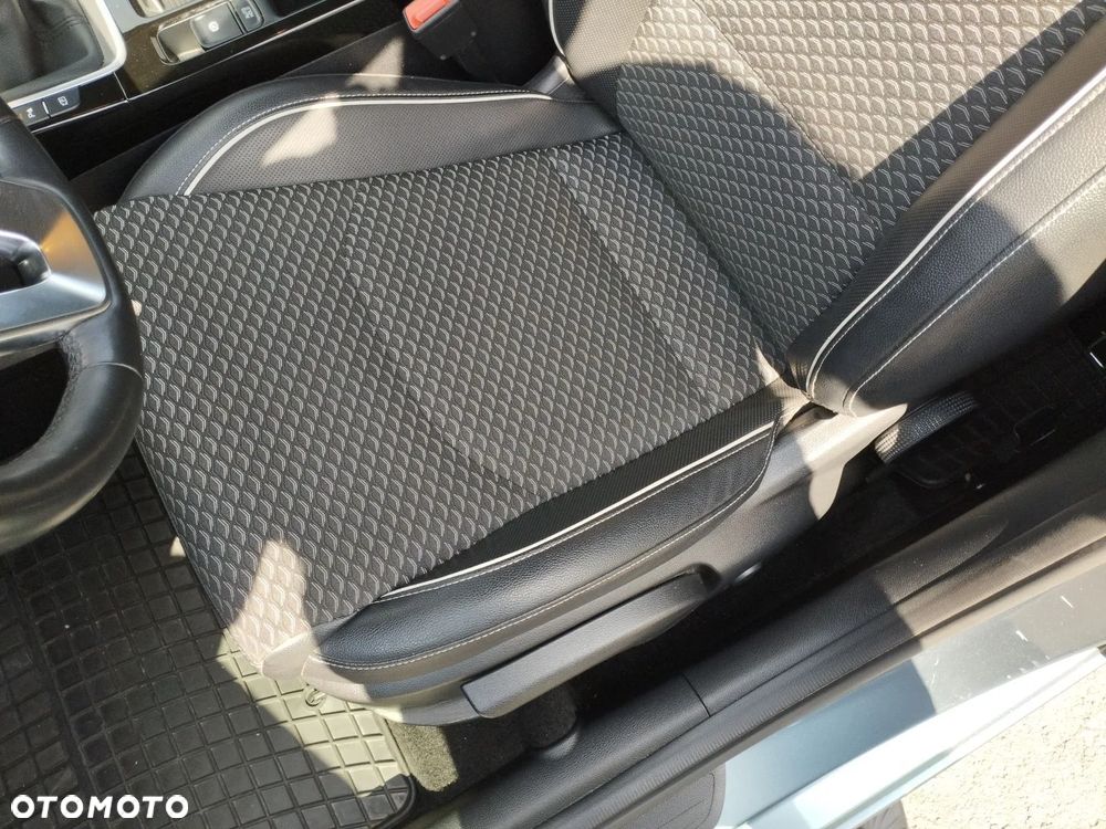 Kia Ceed 1.5 T-GDI Tribute - 12
