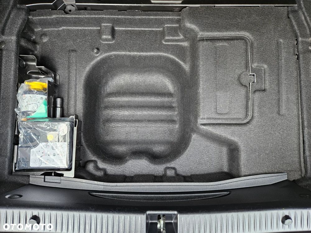 Mercedes-Benz Klasa C 160 Business Edition 9G-TRONIC - 34