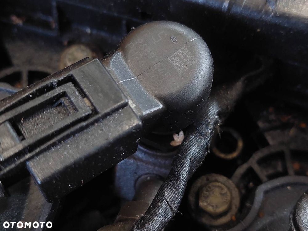 SILNIK POMPA WTRYSKI TURBO VOLVO V50 I 2.0 D D4204T 9657144580 ID: 238034 - 8
