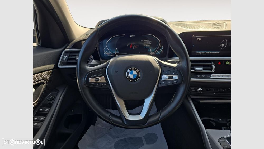 BMW 330 e Auto - 12