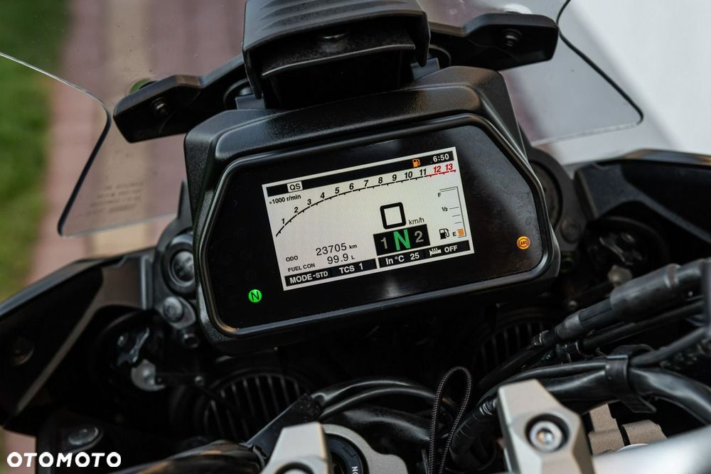 Yamaha MT - 7