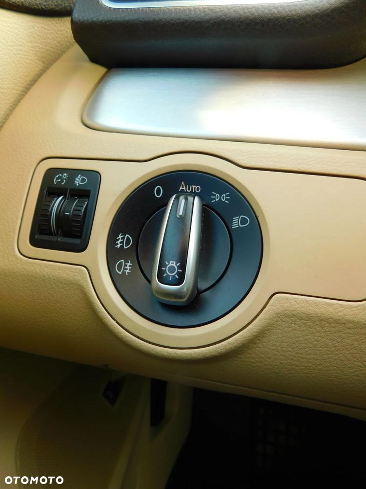 Volkswagen Passat 2.0 TDI Comfortline DSG - 17