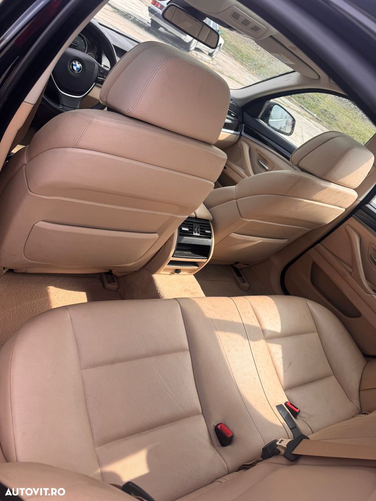 BMW Seria 5 525d Aut. - 13