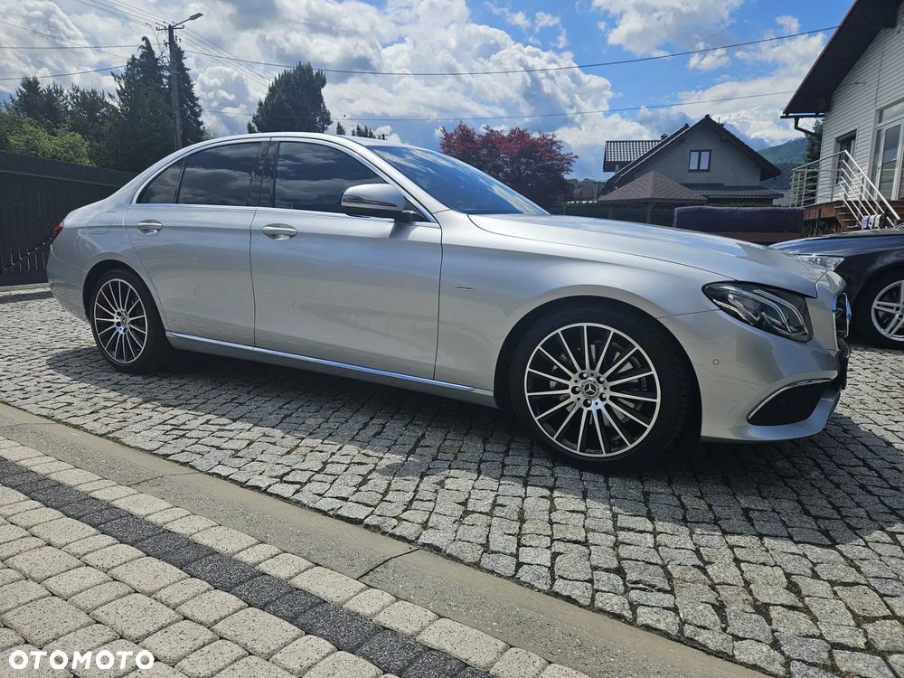 Mercedes-Benz Klasa E 220 d 9G-TRONIC - 12