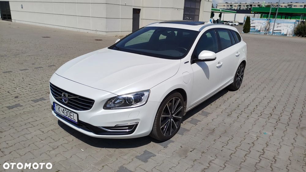 Volvo V60 D5 Geartronic Summum - 1