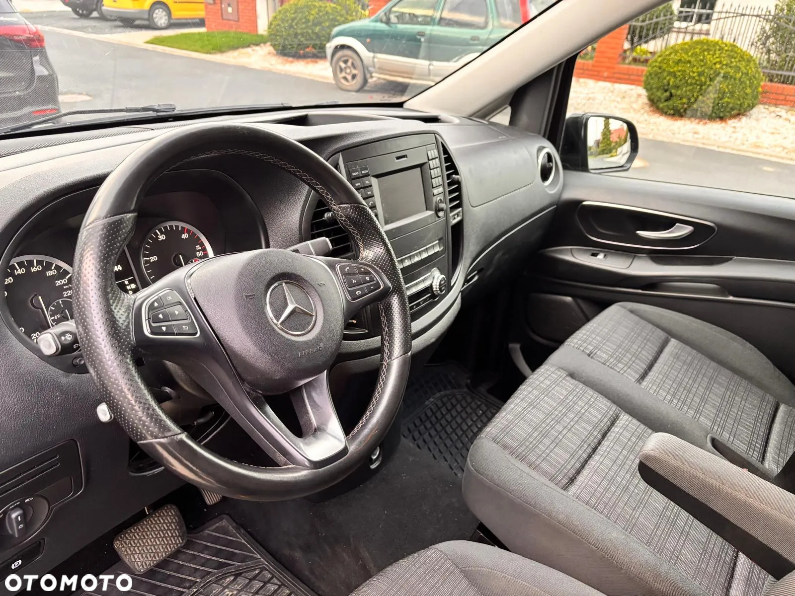 Mercedes-Benz Vito - 14