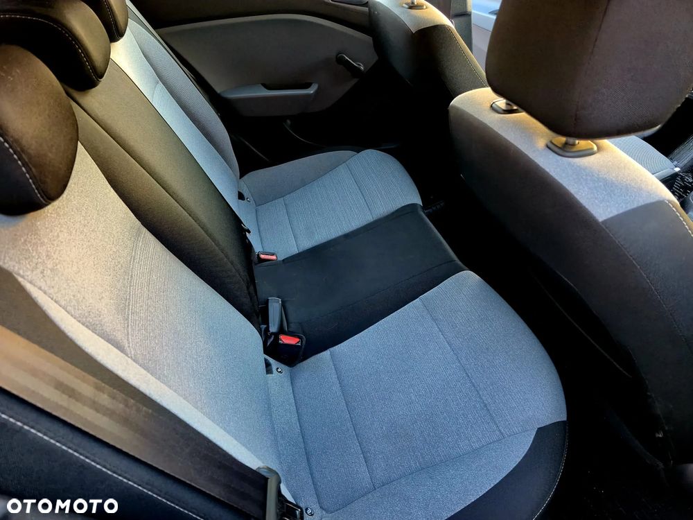 Hyundai i20 1.2 - 13