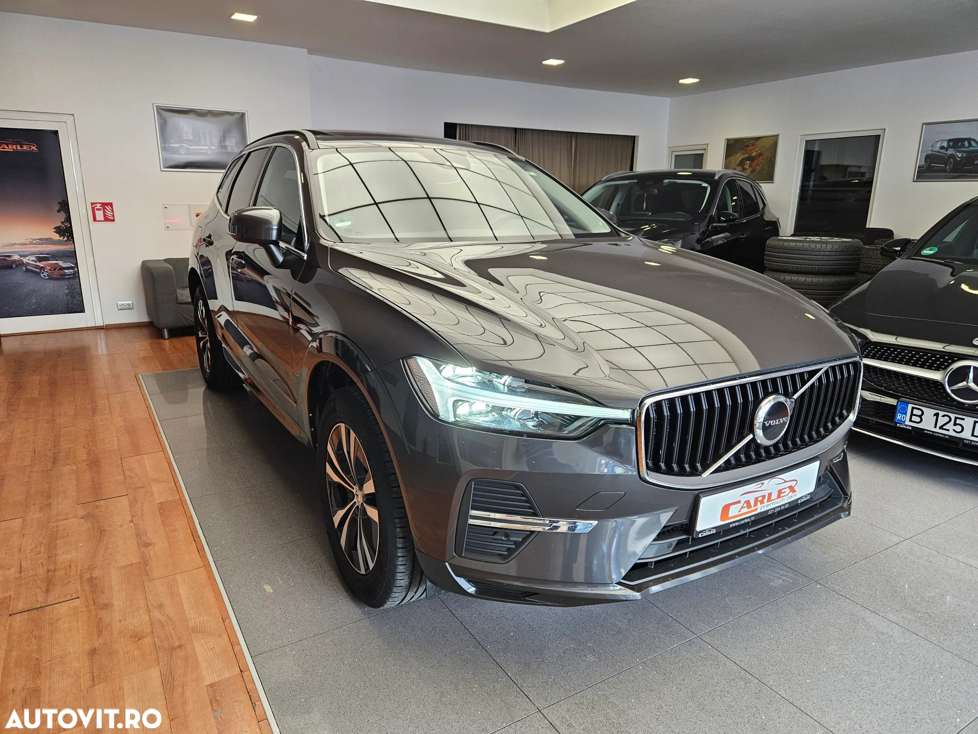 Volvo XC 60 B4 D Geartronic Momentum Pro - 3