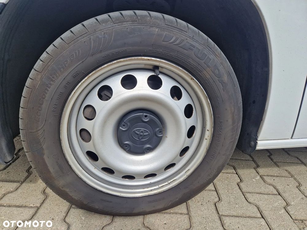 Toyota ProAce Kombi 1.5 D-4D Medium 2,6t - 18