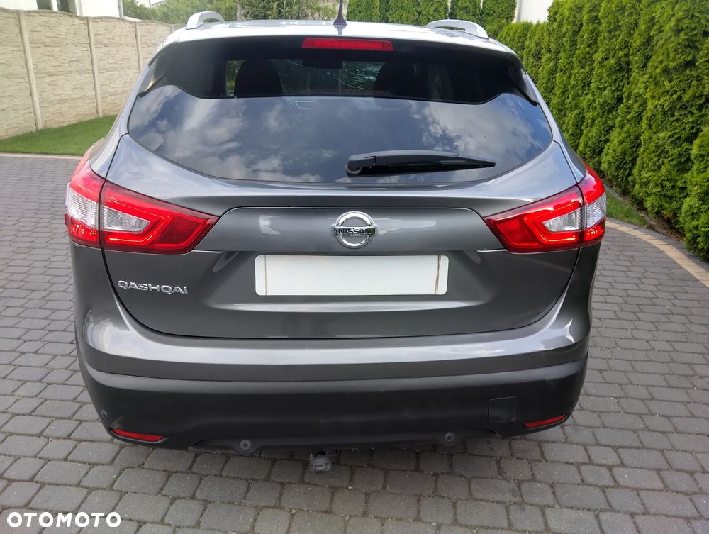 Nissan Qashqai 1.6 DCi Xtronic TEKNA - 4