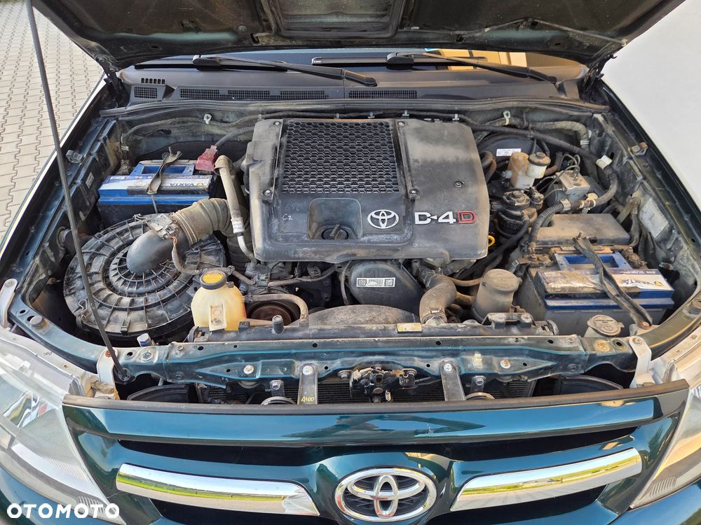 Toyota Hilux - 18