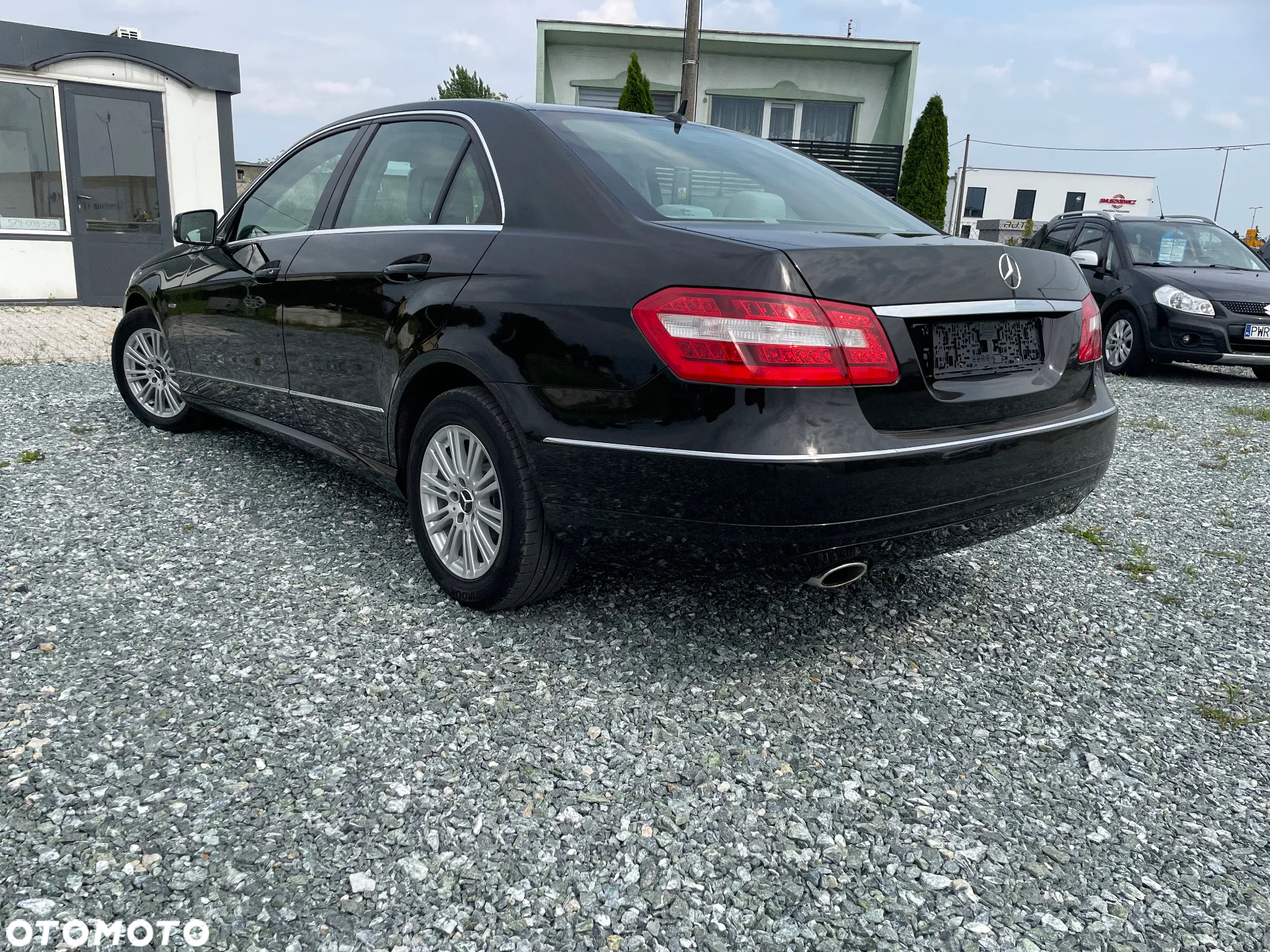 Mercedes-Benz Klasa E 350 CGI BlueEffICIENCY Avantgarde - 5