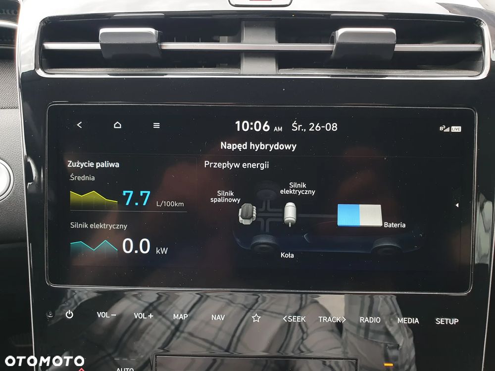 Hyundai Tucson 1.6 T-GDi HEV Executive 2WD - 28