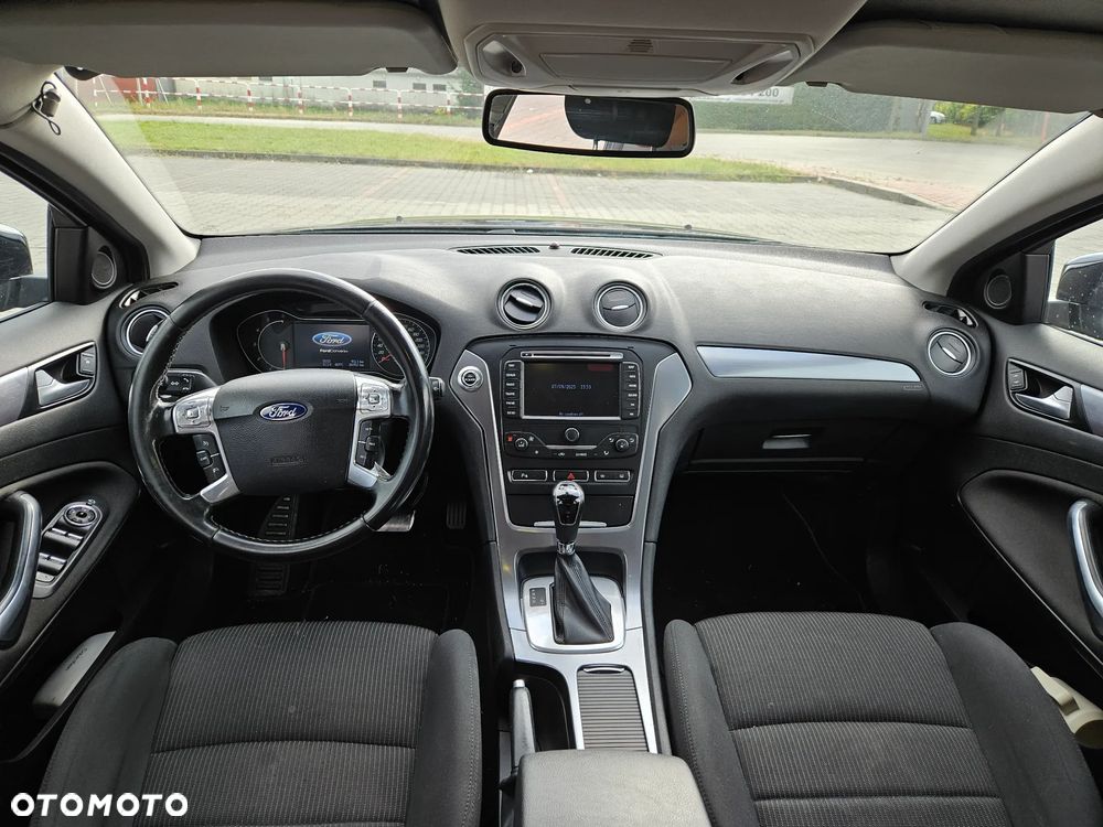 Ford Mondeo - 8