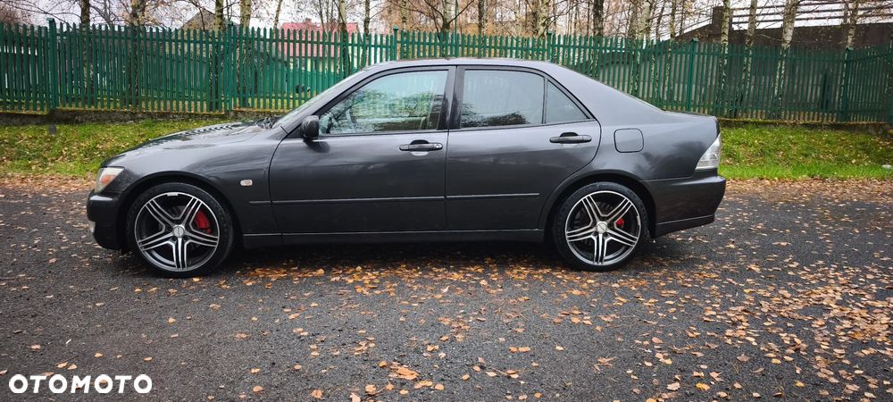 Lexus IS 200 Prestige - 11