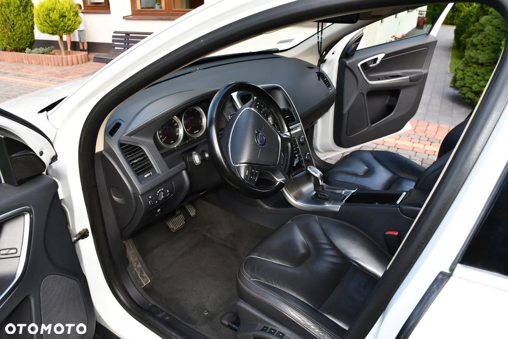 Volvo XC 60 - 8