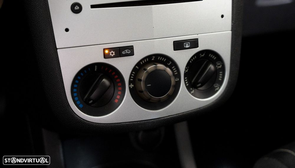 Opel Corsa 1.3 CDTi Enjoy EcoFLEX - 7