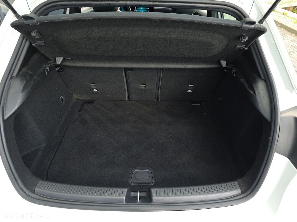 Mercedes-Benz Klasa A 200 Style 7G-DCT - 29